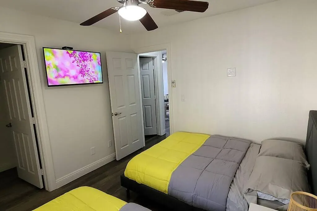 L - Fully Remodeled And Professionally Decorated Лас-Вегас Апартаменты